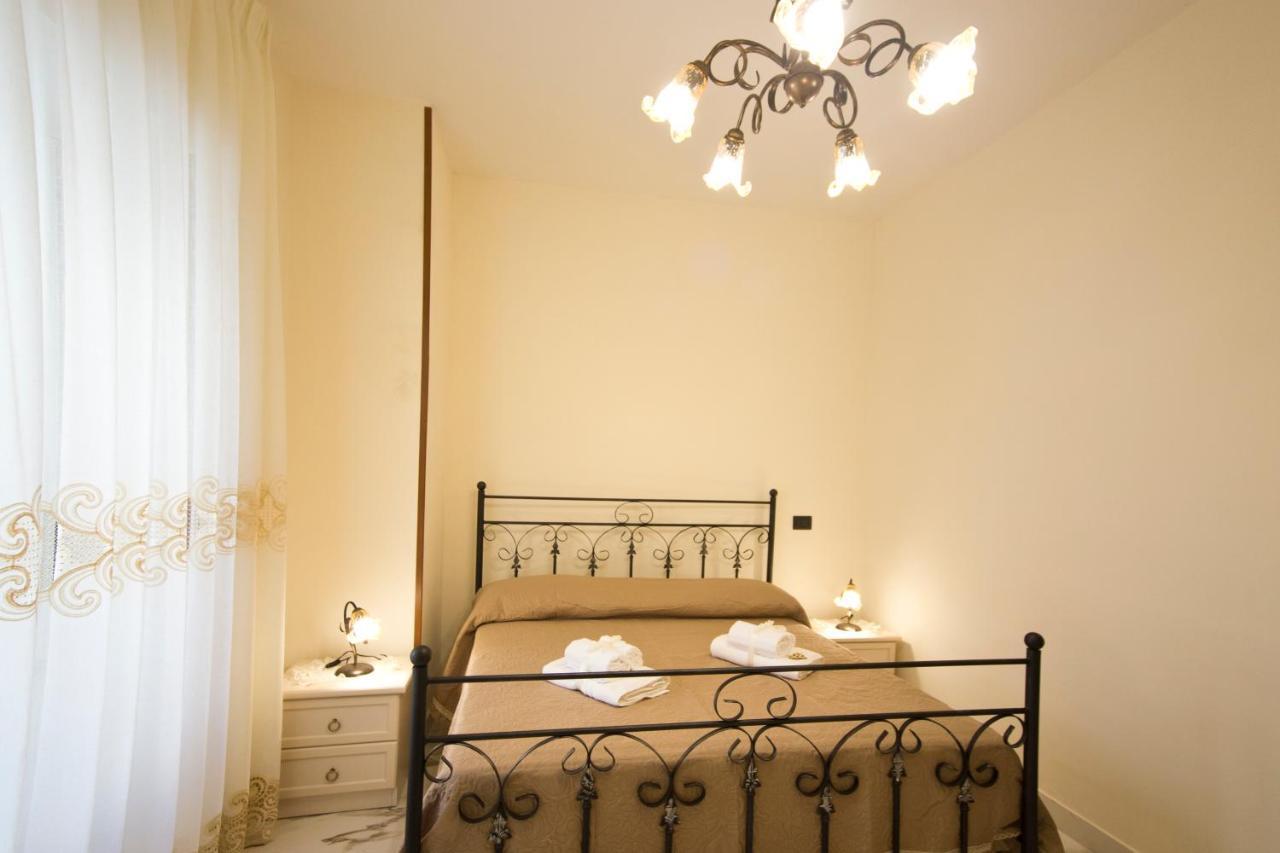 B&B Serena กาสเตลลัมมาเร ดิ สตาเบีย ภายนอก รูปภาพ