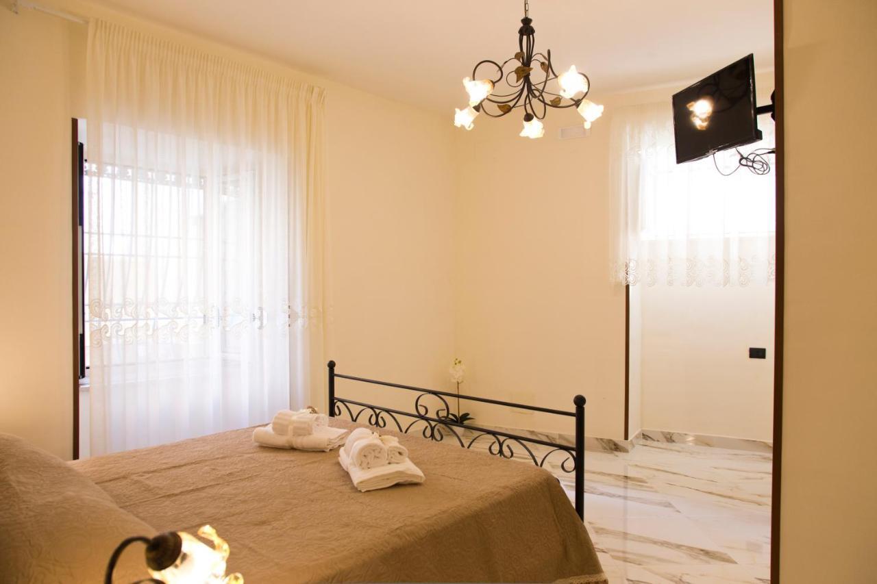 B&B Serena กาสเตลลัมมาเร ดิ สตาเบีย ภายนอก รูปภาพ