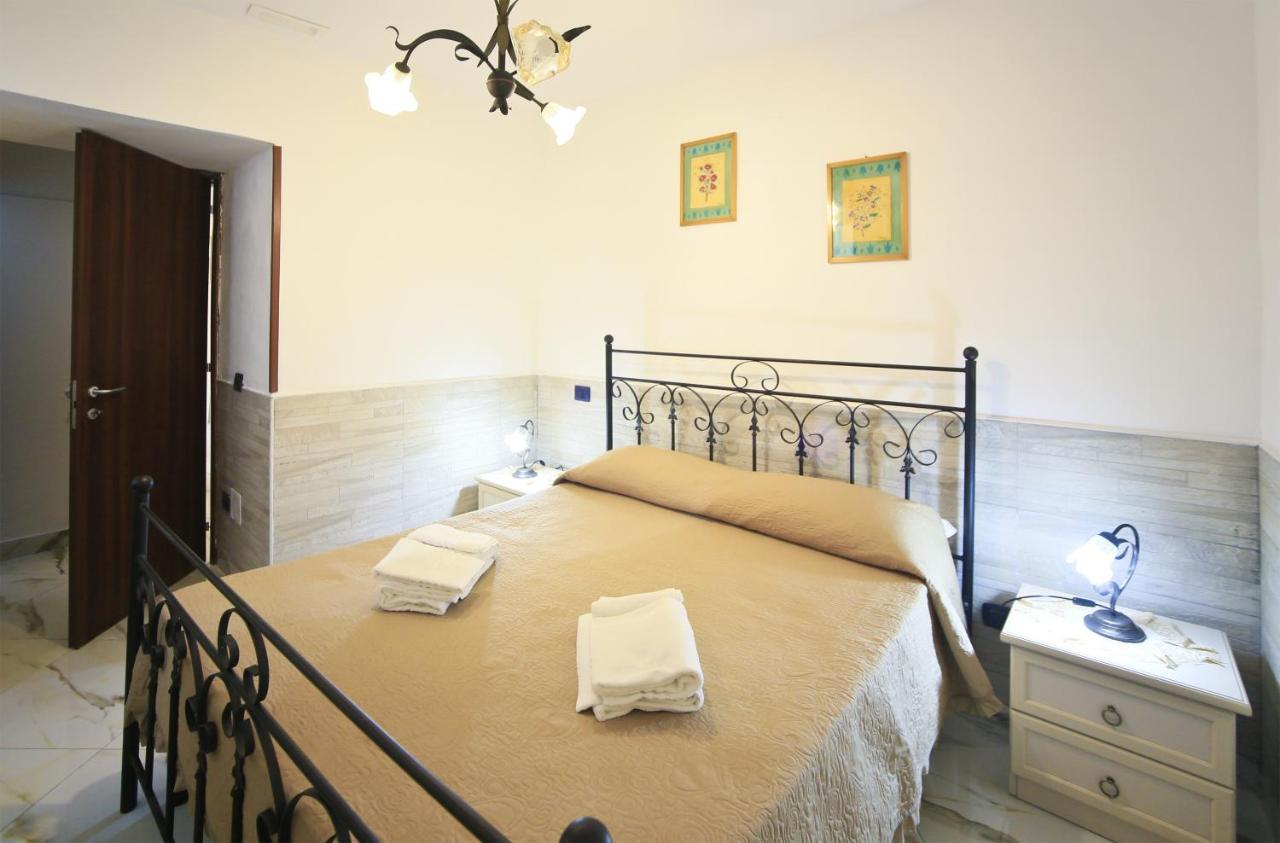 B&B Serena กาสเตลลัมมาเร ดิ สตาเบีย ภายนอก รูปภาพ